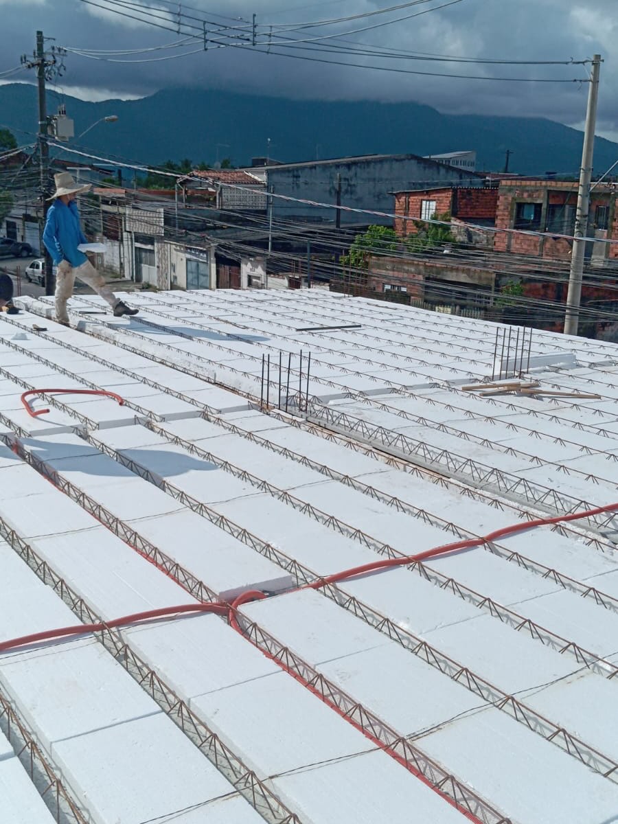 Obra de laje treliçada residencial – Embu das Artes
